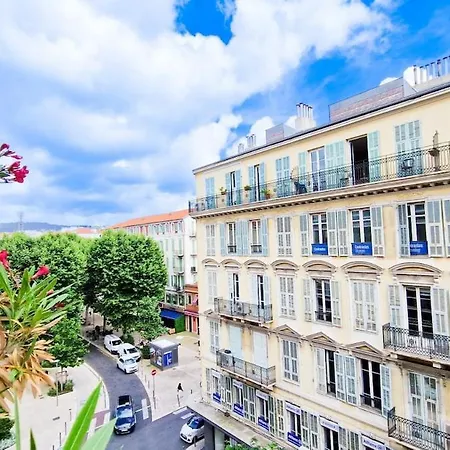 Au Coeur Du Chic Carre D'or Apartament *